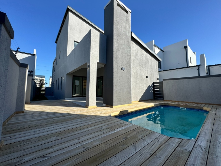 3 Bedroom Property for Sale in Sandown Western Cape